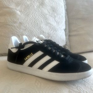 Adidas Gazelle Women’s Sneakers Size 8